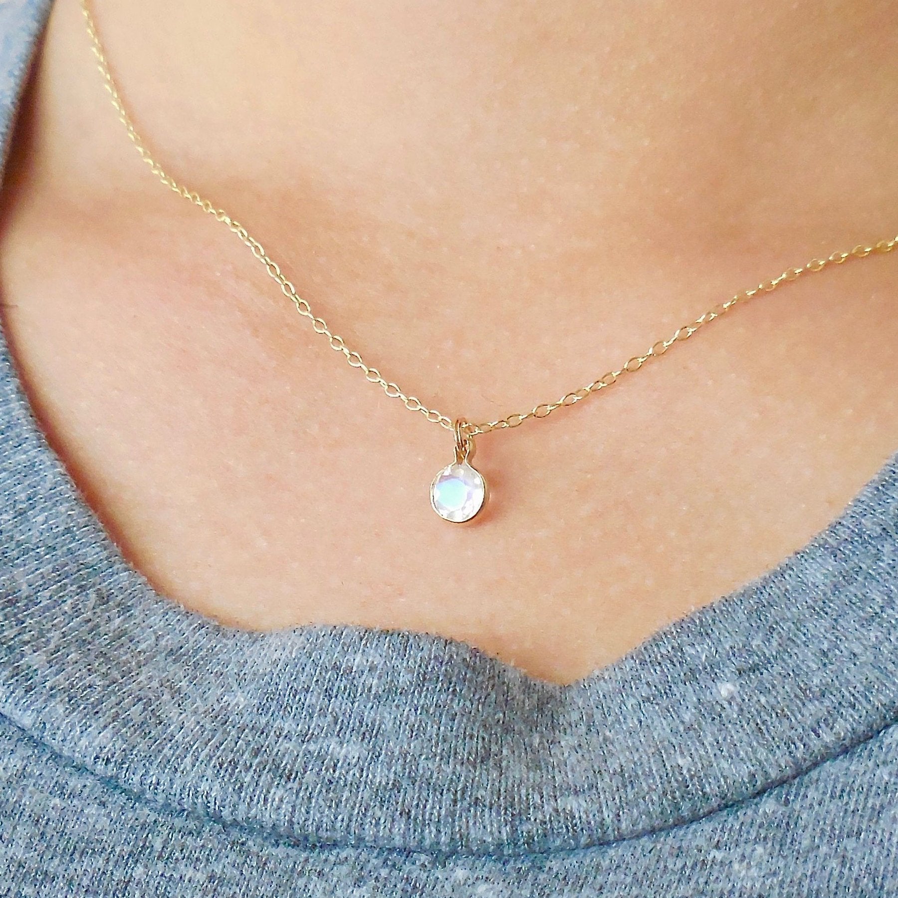 Dainty Solitaire Faceted Heart Moonstone Necklace – Kimiya